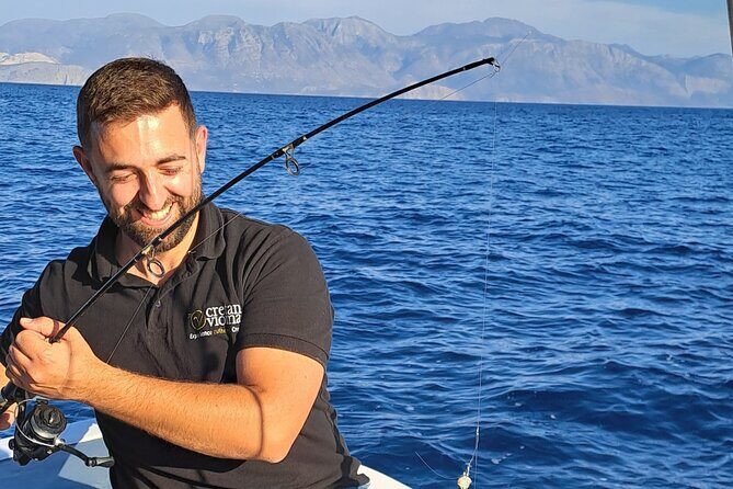 4 Hour Fishing and Swimming Boat Experience in Schisma Eloundas - Lunch onboard: fresh-cooked fish, Greek staples, and a real finish