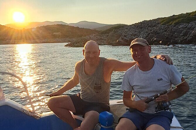 4 Hour Fishing and Swimming Boat Experience in Schisma Eloundas - Crew and guides: attentive, friendly, and cooking-focused