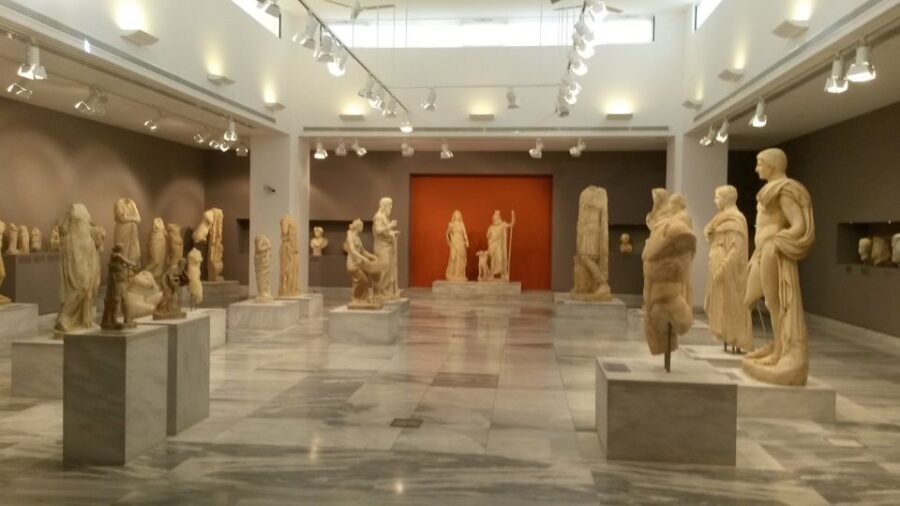 Archaeological Museum of Heraklion: Guided Walking Tour - The timeline route: Neolithic to Roman, without losing the plot