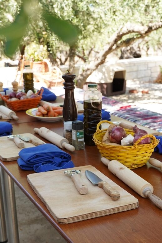 Chania: Authentic Cooking Class - The welcome and menu talk: how they set you up for success