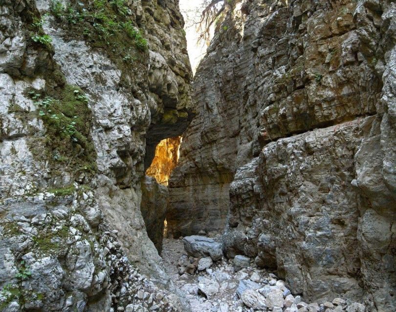 Chania: Imbros Gorge and Libyan Sea Day Tour - Komitades exit and Chora Sfakion: the sea-town reset