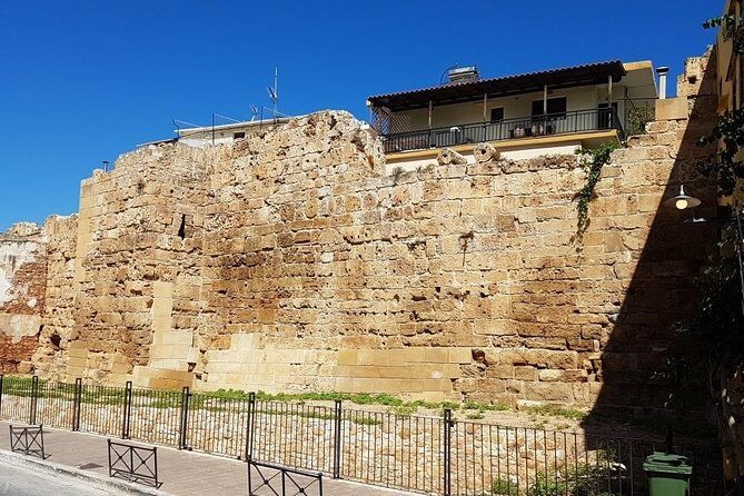 Chania old town, mountains, restaurant Private Tour (group of 6) - Malaxa panoramas and the Souda Bay War Cemetery stops