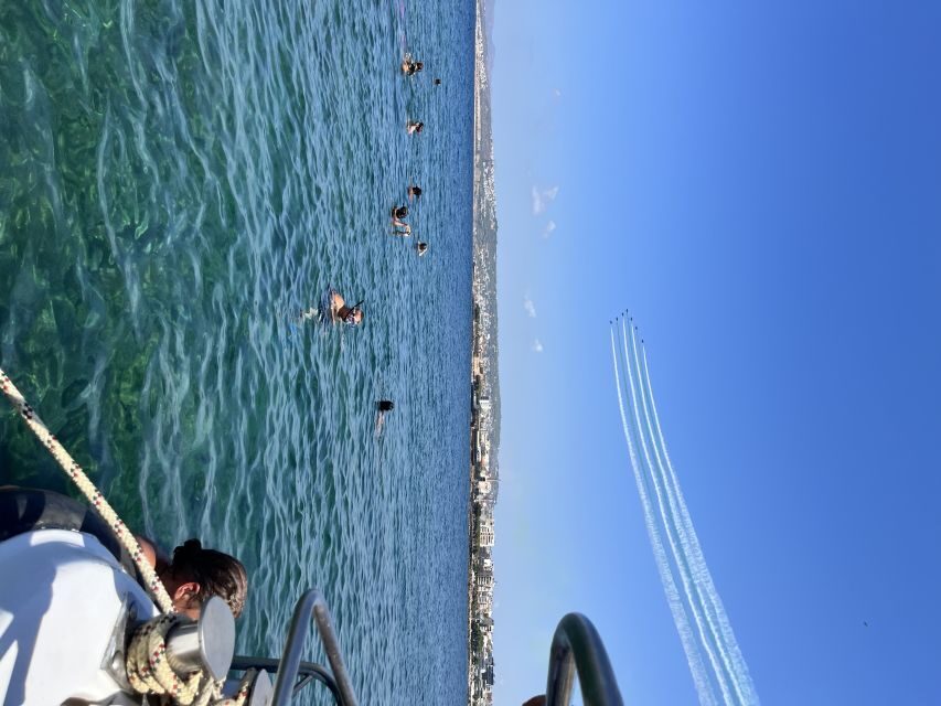 Chania Town: Glass-Bottom Boat Cruise to Thodorou & Lazareta - The Glass-Bottom Airplane Wreck: A Weirdly Moving Underwater Moment