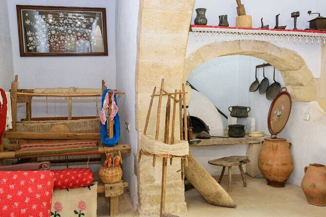 Cretan Delights - Wine, Olive Oil & Cooking Workshop from Chania - Winery Dourakis: White-Mountain Grape Tasting in Plain English