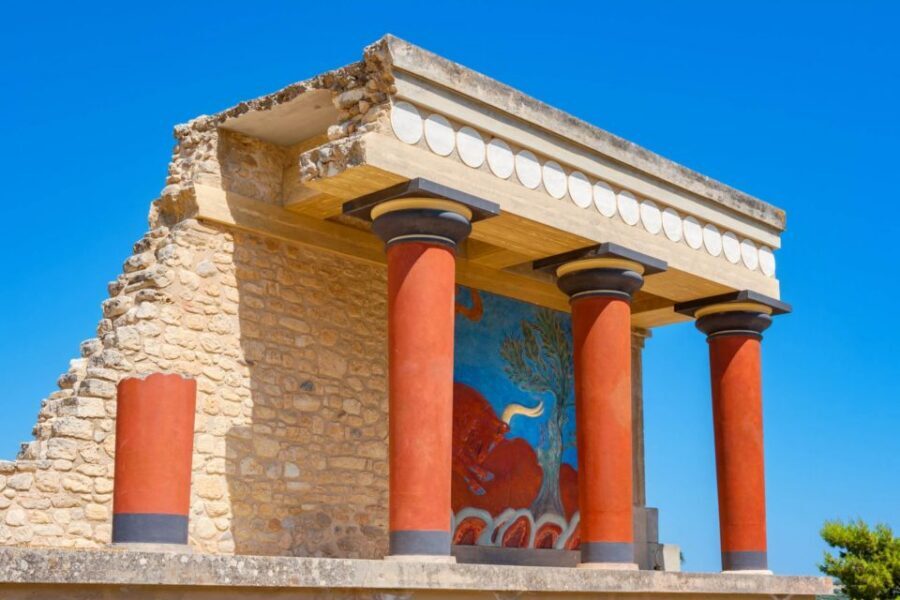Crete: Knossos Palace and Museum E-Tickets with Audio Guides - Heraklion Archaeological Museum: where the Minoan story becomes tangible
