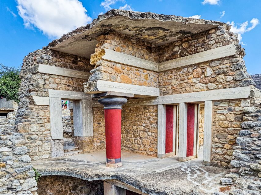 Crete: Knossos Palace, Heraklion City, Market Guided Tour - Patsides Minoan Farm: Cretan products and plant talk that feels practical
