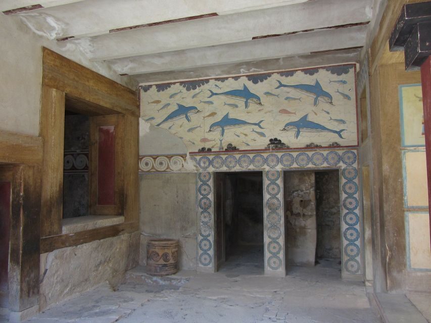 Crete: Knossos Palace & Heraklion Guided Tour - Languages and guide style: choose the day that fits your comfort