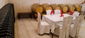 Crete: Knossos Palace, Winery & Olive Oil Tour with Lunch - Getting There Comfortably: Small-Group Van and a Real Human Guide