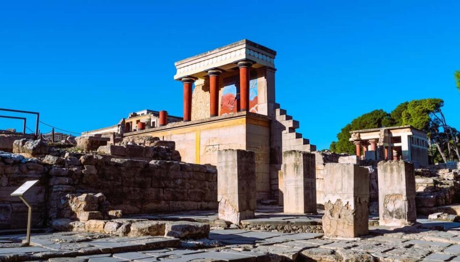 Crete: Knossos Palace, Winery & Olive Oil Tour with Lunch - Wine Tasting at a Cretan Winery: Vilana, Kotsifali, and That Country-View Feeling
