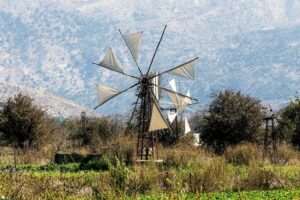 Crete: Road-trip to Lasithi Plateau & Olive Mill Farm - Your morning start: pickup areas, timing, and bus comfort