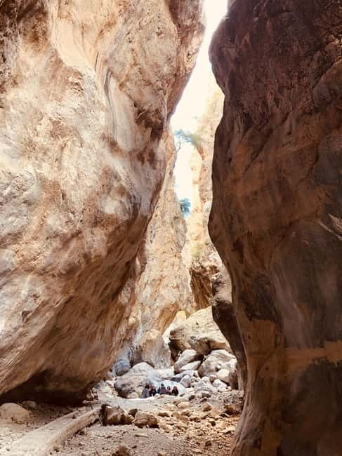 Crete: Sarakina Gorge, Forests, and South Coast Safari - Lunch in a Mountain Taverna: Fuel for the Gorge