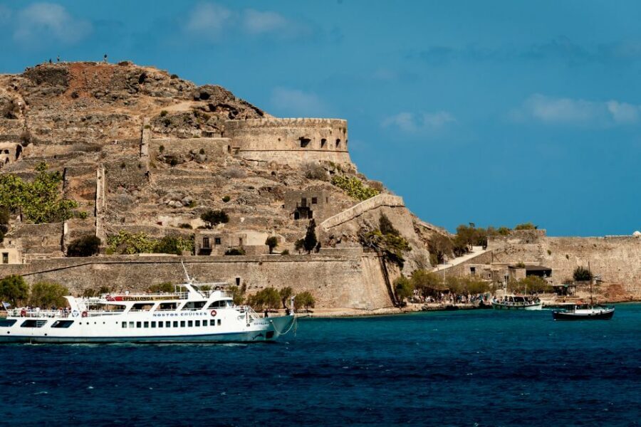 Crete: Spinalonga, Elounda, & Agios Nikolaos Boat Tour & BBQ - Elounda and Agios Nikolaos: two different moods in one afternoon