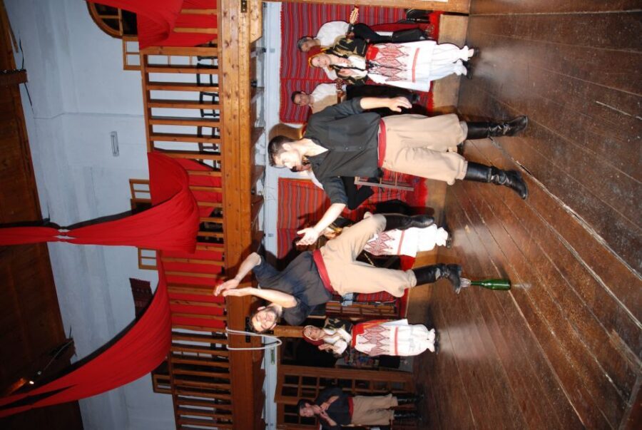Crete: Traditional Dance Show and Buffet Dinner with Wine - Karouzanos at night: the village walk part actually matters