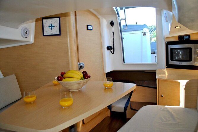 Crete Yacht Cruises 6-hours private Guided Cruise in Ag. Nikolaos - Your boat: Beneteau Flyer 850 Sundeck, built for comfort and day cruising