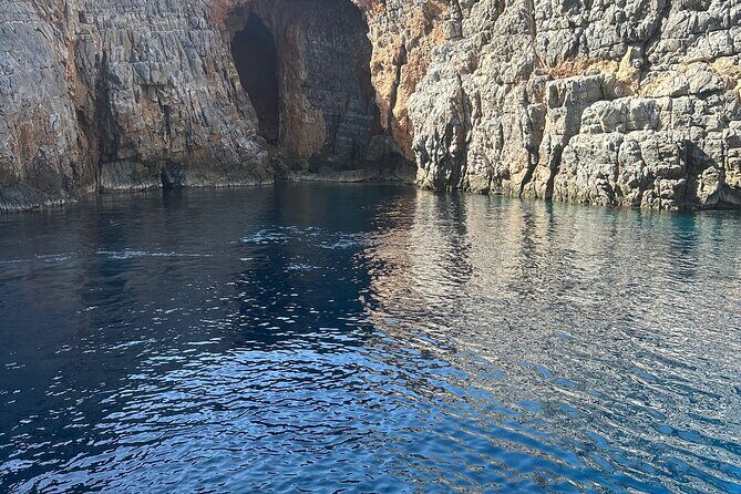 Crete Yacht Cruises 6-hours private Guided Cruise in Ag. Nikolaos - Who this private Agios Nikolaos yacht cruise is best for