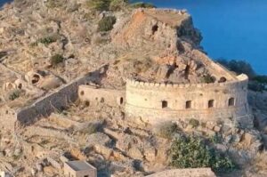 Day Trip to Agios Nikolaos and Spinalonga Island - Agios Nikolaos: Voulismeni Lake and the easy walk-about hour