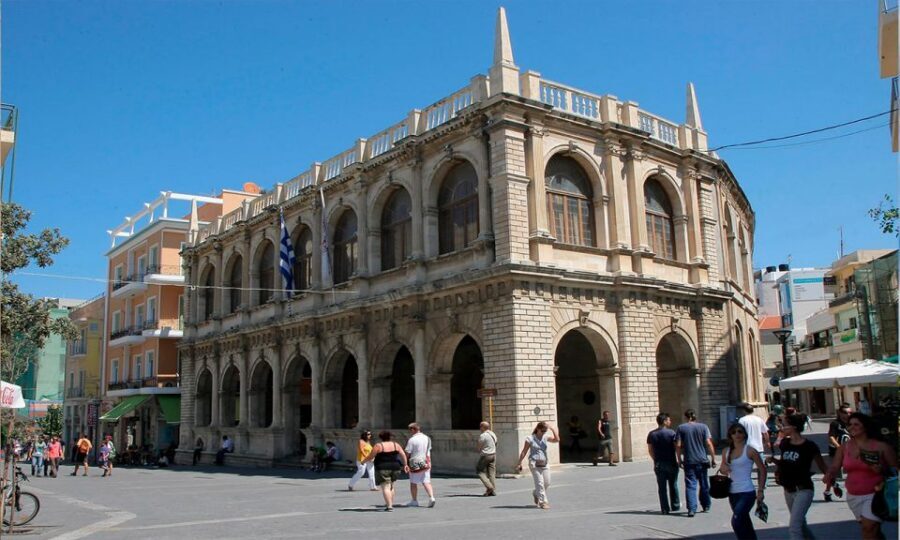 Day Trip To Heraklion City Center & Market & CretAquarium - Liberty Square, Lions Square, and Daidalou: your city center time