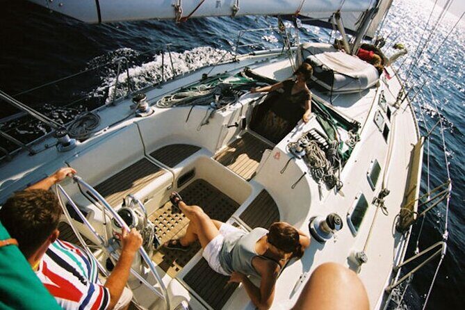 Dia island : Small Group Sailing Trip to Dia Island with Lunch - Pickup and timing: why you should show up early