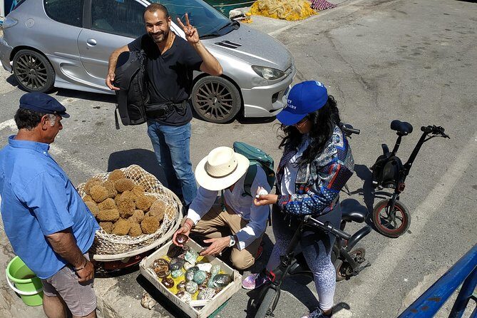 Ecobike tour in historic Heraklion - Churches in short bursts: Saint Titus and St. Minas