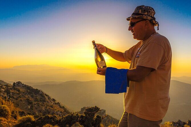 Explore Crete by Sunset Full-Day Guided Tour - What the small-group size changes for you