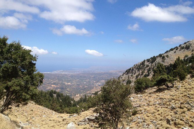 Explore the White Mountains of Crete - White Mountains by 4x4: what the day is really like