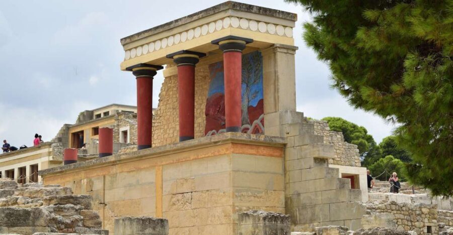 From Chania: Knossos Palace and Heraklion Full-Day Tour - What to bring and wear for a 12-hour ancient-sites day