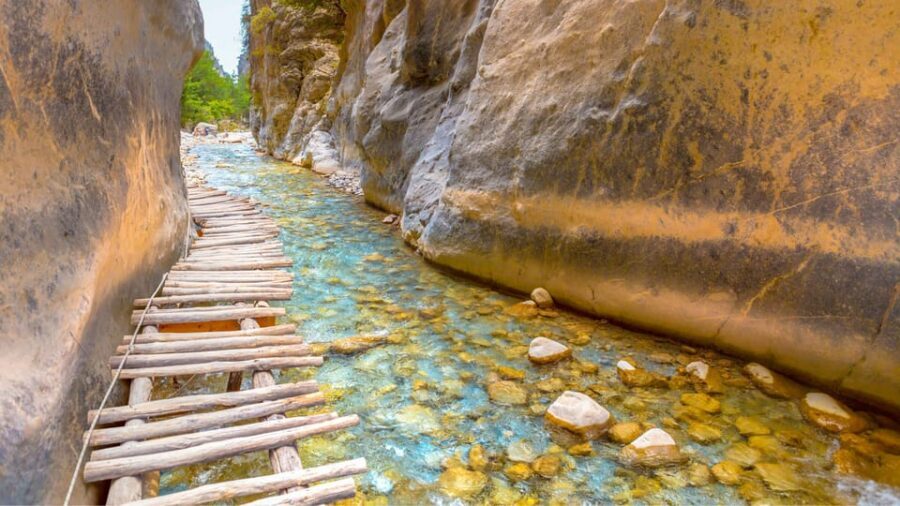 From Chania/Rethymno: Samaria Gorge Easy Way - Hiking toward the Iron Gate without the full grind
