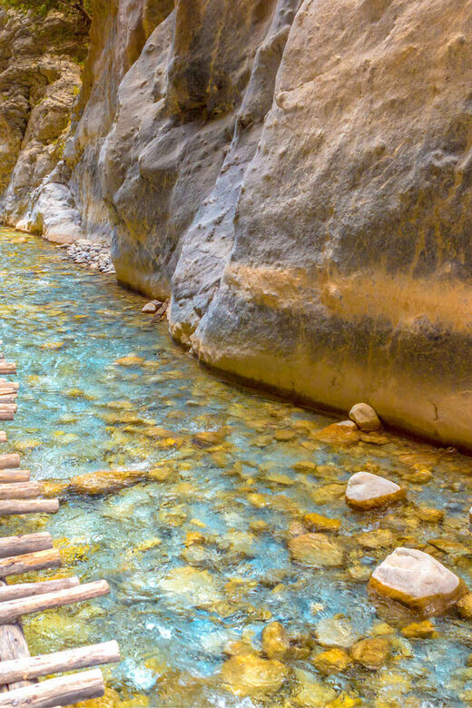 From Chania/Rethymno: Samaria Gorge Easy Way - The boat back in the afternoon, then van transfers