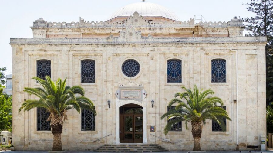 From Heraklion: Historical Center City Tour & Knossos Palace - Knossos Palace with a guide (and why that matters)
