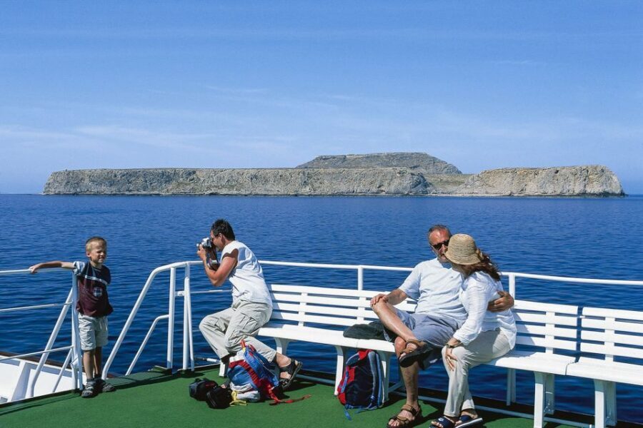 From Kissamos Port: Boat Cruise to Balos Lagoon & Gramvousa - Food, Drinks, and On-Board Extras That Actually Matter