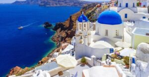 From Rethymno: Full-Day Trip to Santorini by Boat - Athinios arrival and the guided switch to the island