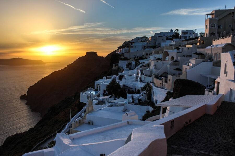 From Rethymno Port: Day Tour to Santorini - Oia on the caldera rim: what you’ll actually see and why it’s special