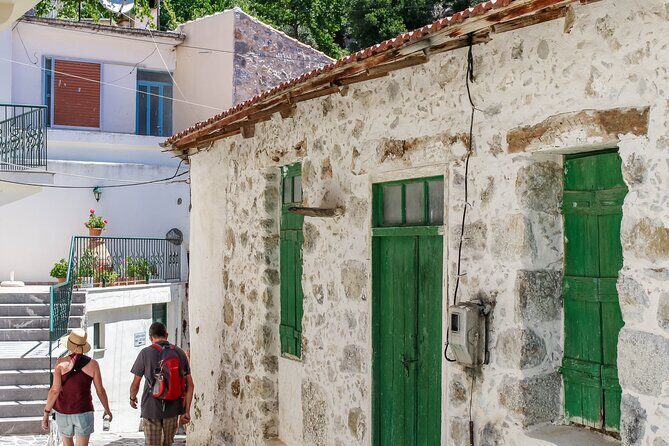 From Rethymno Private Tour to Spili Kourtaliotiko Kalypso Beach - Kourtaliotiko Gorge: quick gorge time and the €5 per person add-on