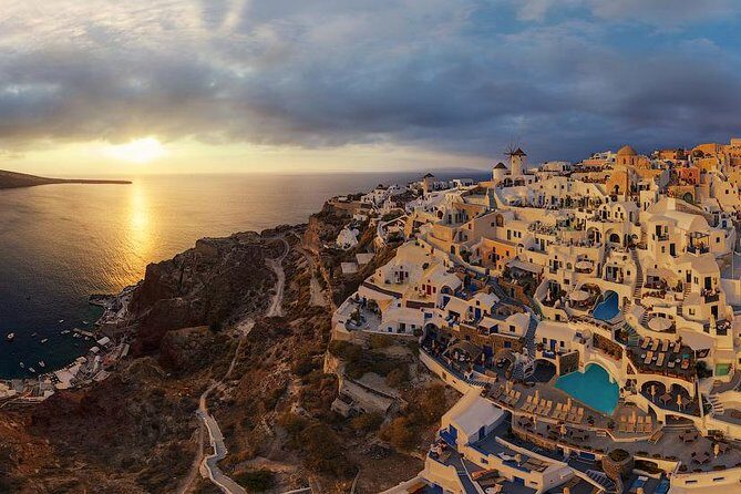 Full-Day Trip to Santorini island by Boat from Heraklion - Getting around Santorini: the air-conditioned bus saves your day