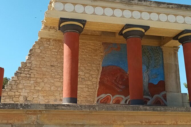 Guided Tour in Knossos Palace - The $58.98 value: what you’re paying for (and what you aren’t)