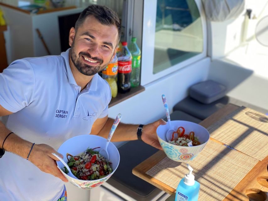 Heraklion: Dia Catamaran Tour - Lunch, Open Bar & Snorkeling - Kids vs Adults: Fun Without Losing Your Relax Time