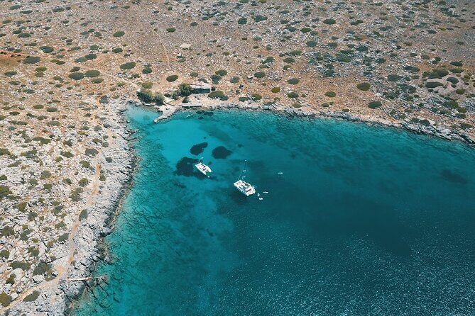 Heraklion: Dia Island Catamaran Cruise with Water Toys - Boat comfort and the small-group feel on a Lagoon 450