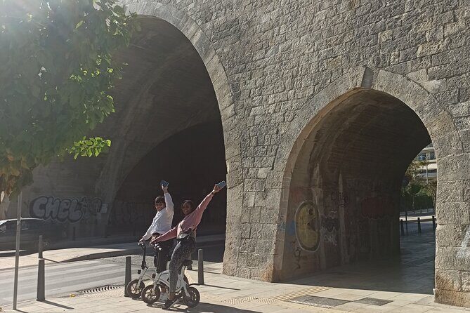 Heraklion: E-Bike Food Tour – Discover the Flavors of Crete - Stop 1: Heraklion Streets and Your First Tastings