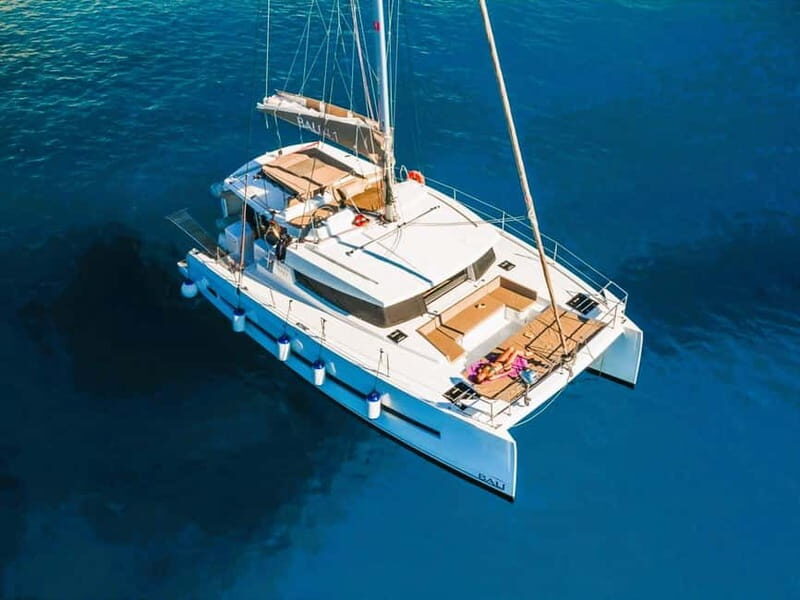 Heraklion: Luxury Catamaran Cruise to Dia Island with Lunch - Meeting at Marina Café and Getting Settled Fast