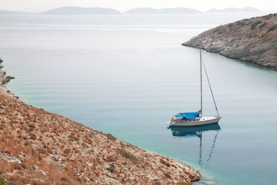 Heraklion: Nature Reserve Dia Island Full-Day Cruise & Lunch - Getting to the boat: Old Venetian port, transfers, and what the group feels like