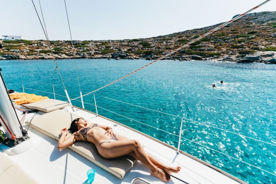 Heraklion: Sailboat Cruise to Dia Island with Drinks & Lunch - Small-group vs private: choosing the right version for your style