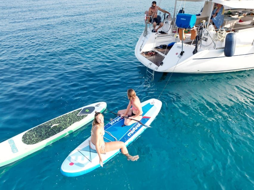 Heraklion: Sailing Cruise to Dia Island with Drinks and Meal - The Onboard Meal and Drinks: What a Mediterranean Lunch Feels Like at Sea