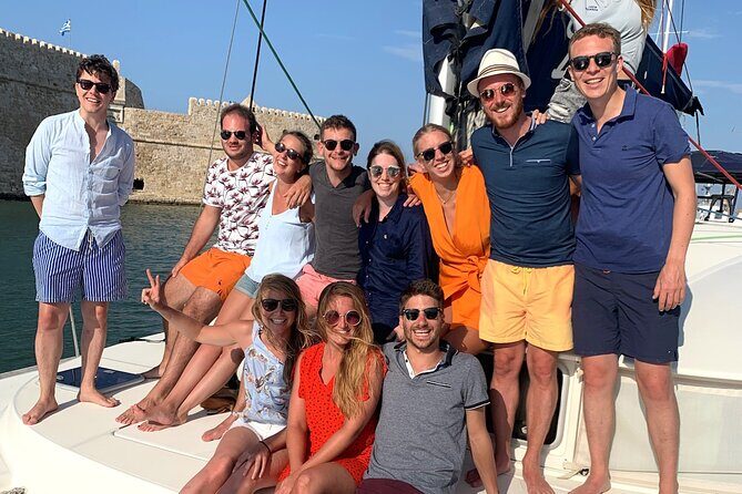 Heraklion: Sunset Luxury Cruise with Sushi and Open Bar - The Dia stop: why this little island timing feels right
