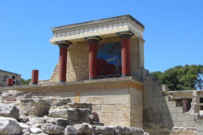 Knossos & Lasithi Plateau: Zeus Cave,Villages, Olive Oil Tour - Krasi Plane Tree Break: Coffee, Photos, and a 2,000-Year Landmark