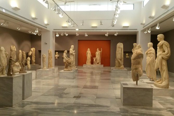 Knossos Palace and Arch. Museum of Heraklion Tour - Skip-the-line entry at Knossos: great idea, but don’t be late