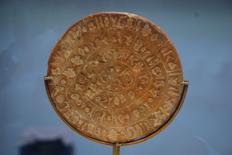 Knossos Palace & Archaeological Museum Private Tour - The Labyrinth, the Throne, and the Details You’ll Want to Ask About