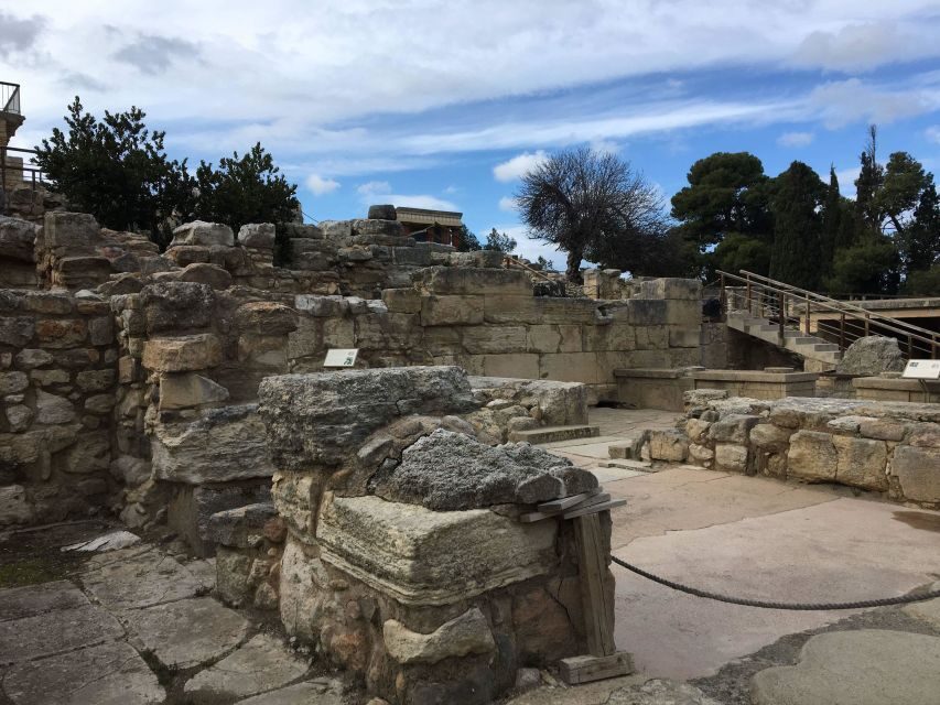 Knossos Palace & Archaeological Museum Private Tour - Getting Into Knossos Fast: Skip the Line, Then Find Your Bearings