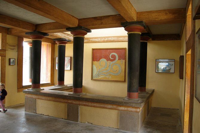 Knossos Palace guided tour - Heraklion City tour + market - Who this tour is best for (and who should skip it)