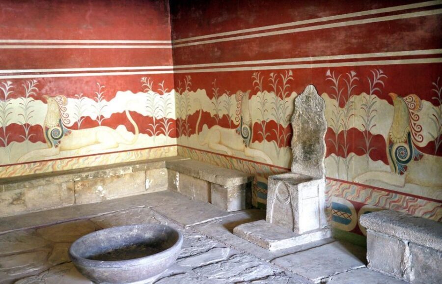 Knossos Palace & Heraklion Full-Day Tour from Rethymno Areas - From Rethymno to Knossos: the bus ride that sets the tone