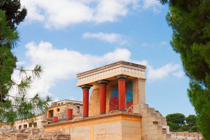 Knossos Palace & Historical Heraklion City Tour, with Old Market - Knossos Palace: Where the Guide Changes the Visit